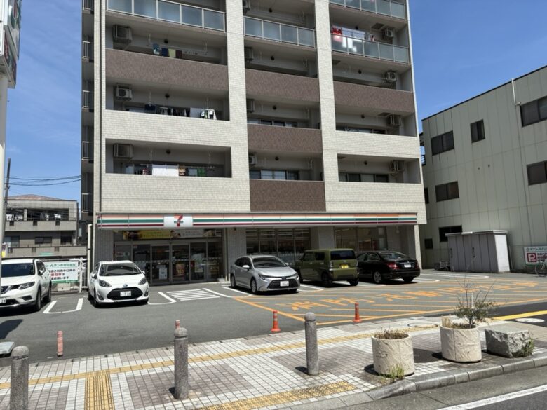 セブン-イレブン 津市西丸之内店
