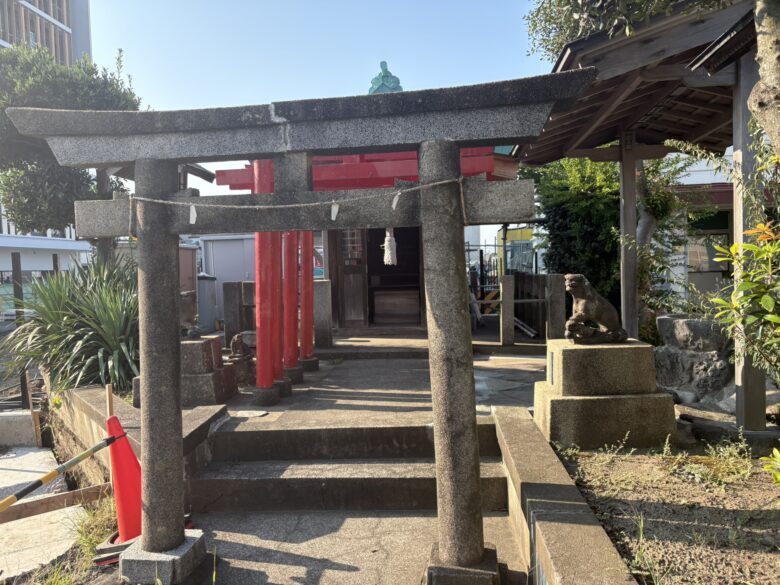 「三嶋社」