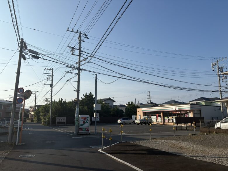 セブン-イレブン 茅ヶ崎西久保店