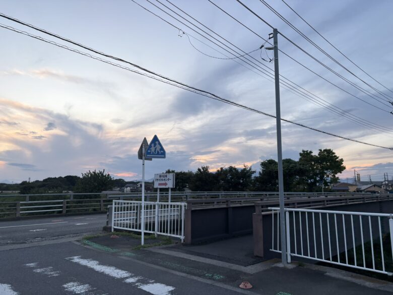 目久尻川沿い