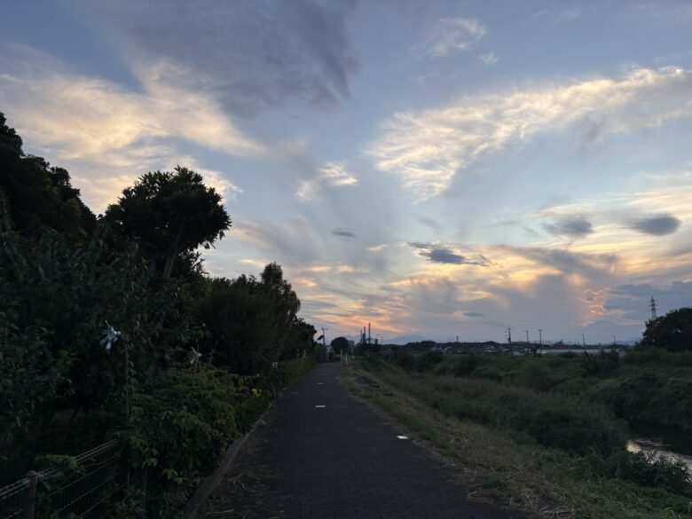 目久尻川沿い