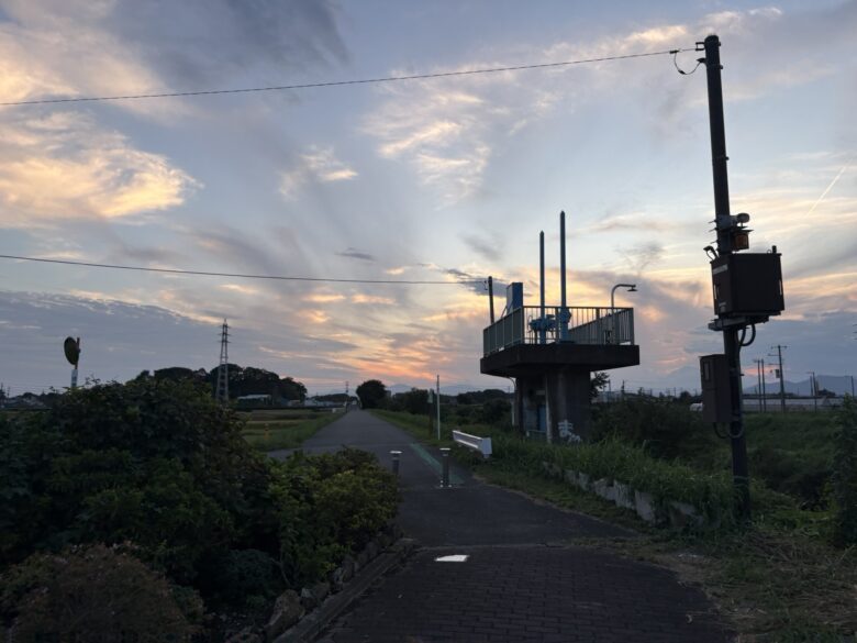 目久尻川沿い